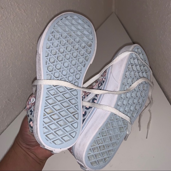 Vans Girls Leopard Print Zip Up Back High Tops! - Picture 7 of 11